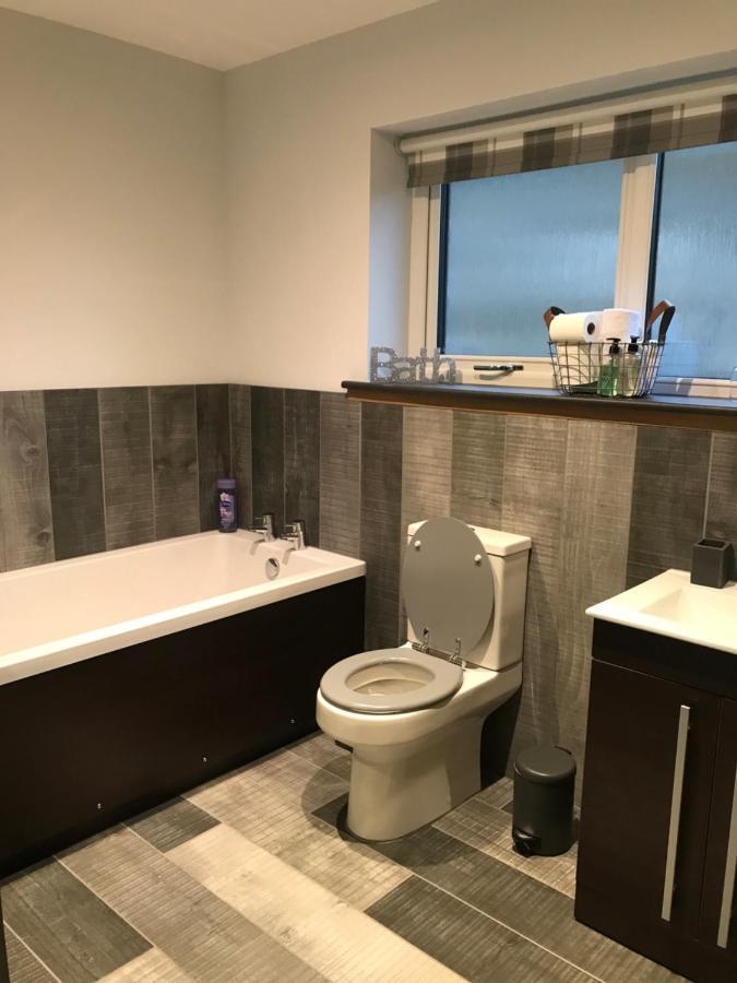 Вилла The Bridge Self Catering Kilmaluag Экстерьер фото