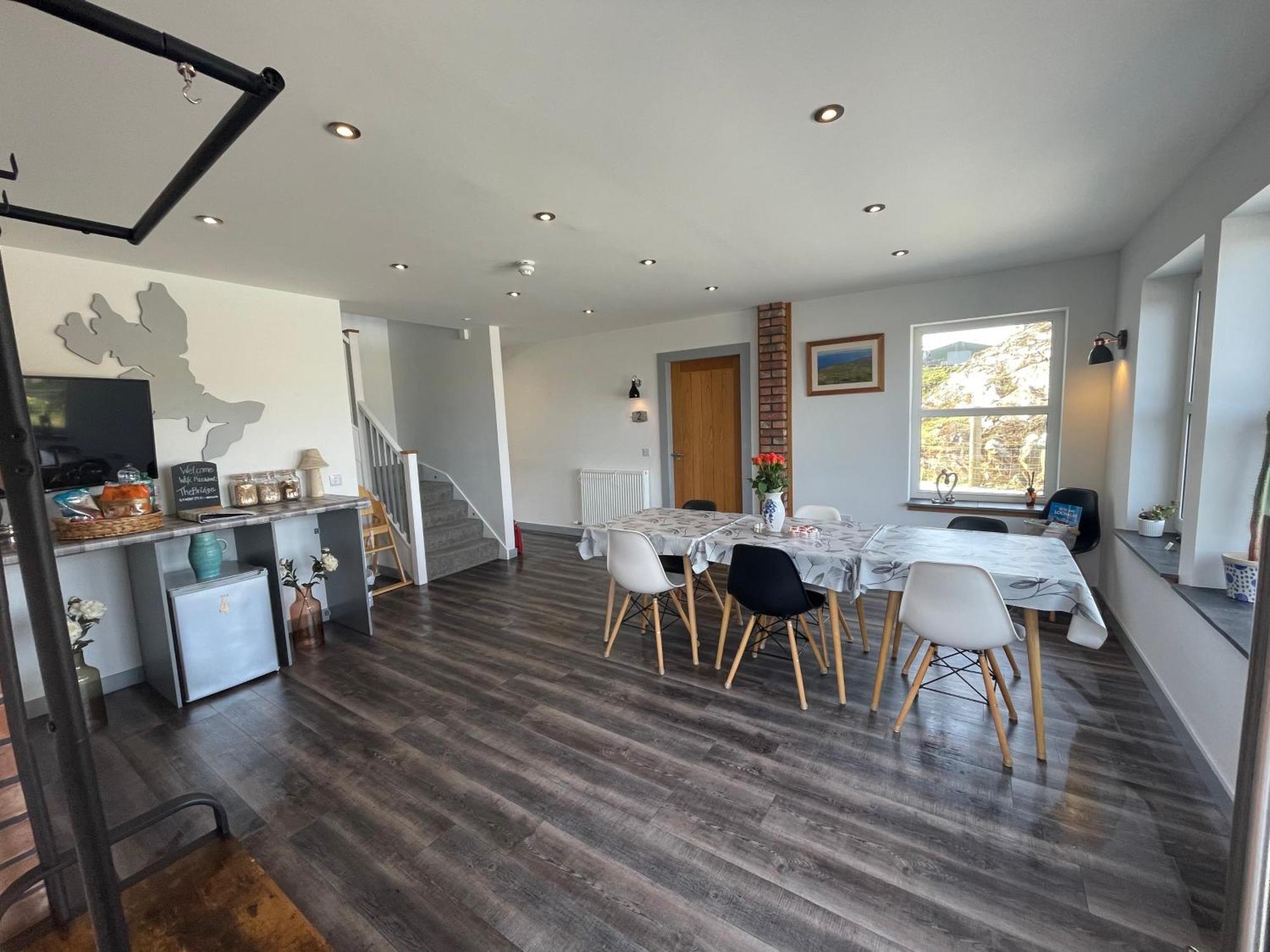 Вилла The Bridge Self Catering Kilmaluag Экстерьер фото
